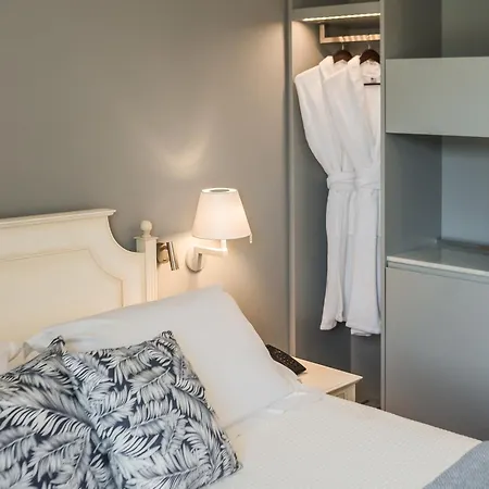 Aenos アルゴストリオン