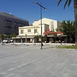 Aenos فندق