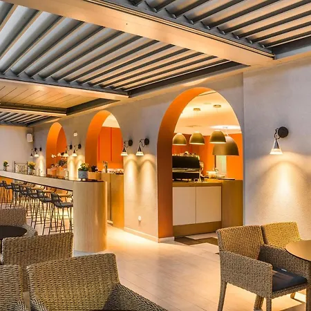 Aenos Hotel