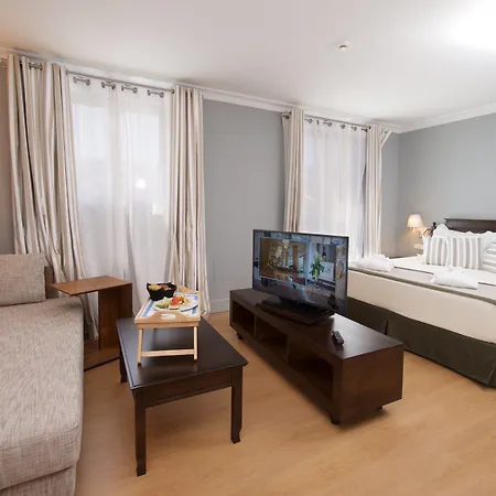 Aenos 4* 아르고스톨리온