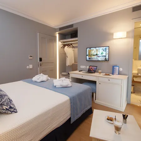 Aenos Hotel
