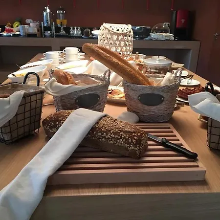 Aenos Hotel 4*